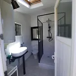 Holiday home Maison Independante Avec Piscine Privative Pres De La