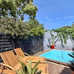 Maison Independante Avec Piscine Privative Pres De La *