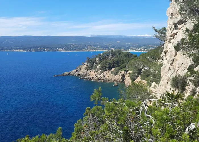 Maison Independante Avec Piscine Privative Pres De La * La Garde