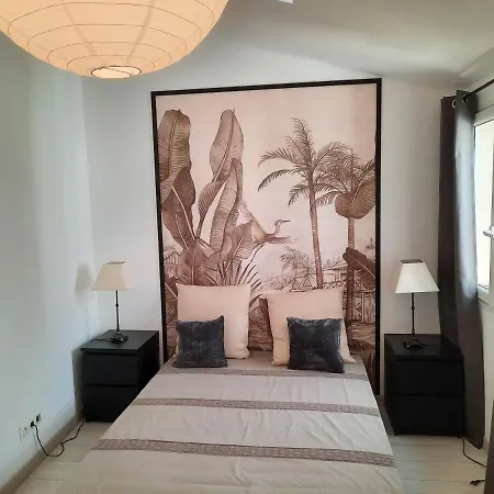 Maisonnette Charmante Avec Piscine Privative Hébergement de vacances La Garde (Var)