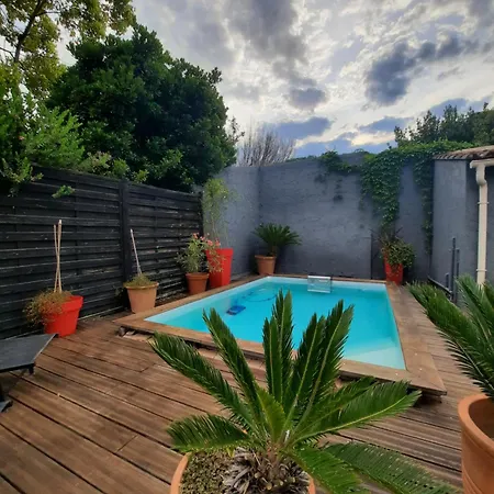 Maison Independante Avec Piscine Privative Pres De La *