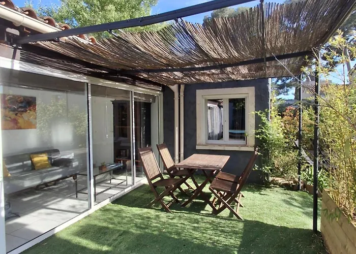 Maison Independante Avec Piscine Privative Pres De La * La Garde (Var)